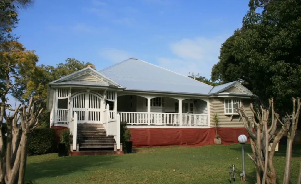 Weemella House in Corinda